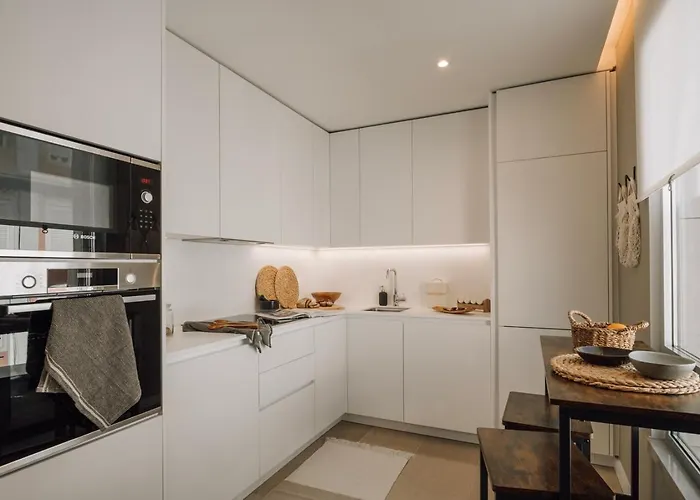 Tarquinia - 1 Bedroom And Parking In Alvalade *