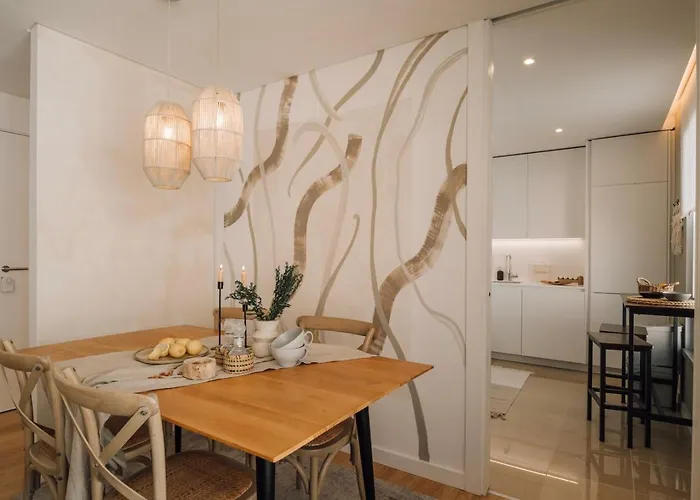 Tarquinia - 1 Bedroom And Parking In Alvalade 公寓