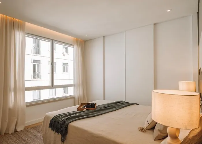 Tarquinia - 1 Bedroom And Parking In Alvalade *