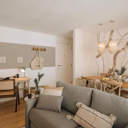 Tarquinia - 1 Bedroom And Parking In Alvalade Apartment